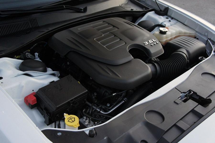  Dodge Charger Rallye V6 2011 года  (фото 27 из 42)